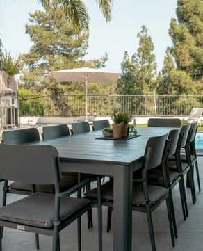 Outdoor Dining & Grilling