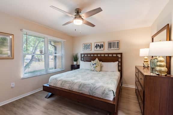 144 Verona Ave - Image 1